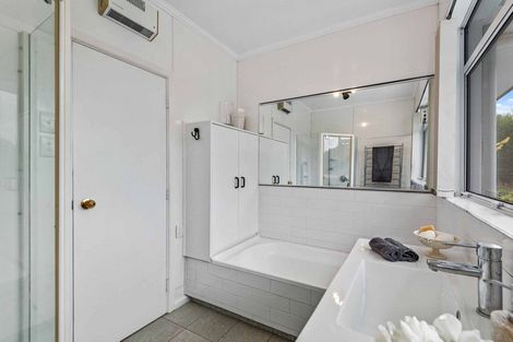 Photo of property in 352a Marshs Road, Halswell, Christchurch, 8025