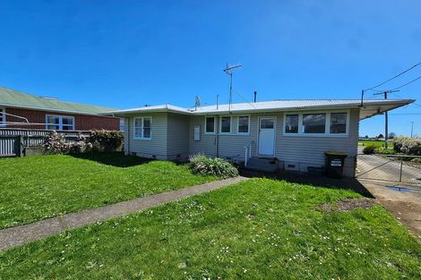 Photo of property in 42 Bartholomew Road, Levin, 5510