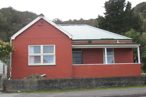 Photo of property in 171-173 Bright Street, Cobden, Greymouth, 7802