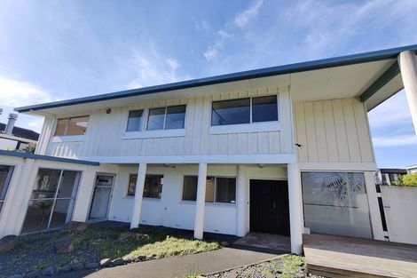 Photo of property in 271 Bleakhouse Road, Mellons Bay, Auckland, 2014