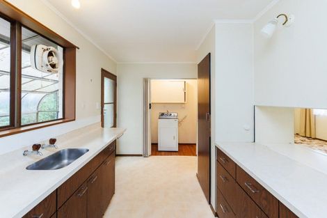 Photo of property in 2 Adams Place, Kelvin Grove, Palmerston North, 4414