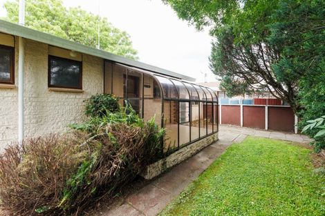 Photo of property in 2 Adams Place, Kelvin Grove, Palmerston North, 4414