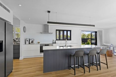 Photo of property in 136 Weston Road, St Albans, Christchurch, 8052