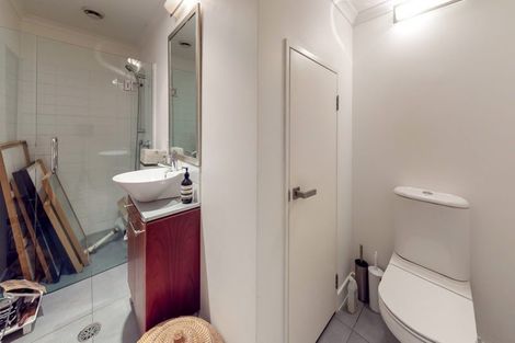 Photo of property in Augusta Apartments, 17/254 Willis Street, Te Aro, Wellington, 6011