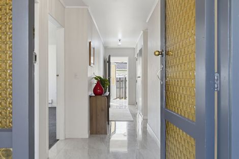 Photo of property in 16 Dingadee Street, Welcome Bay, Tauranga, 3112
