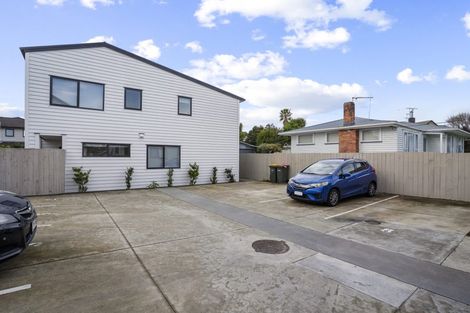 Photo of property in 4/10 Alan Avenue, Henderson, Auckland, 0610