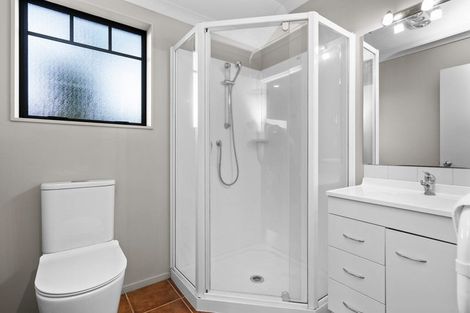 Photo of property in 24 Oaklands Drive, Cambridge, 3434