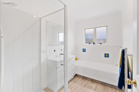 Photo of property in 7 Mcleod Mews, Rototuna, Hamilton, 3210