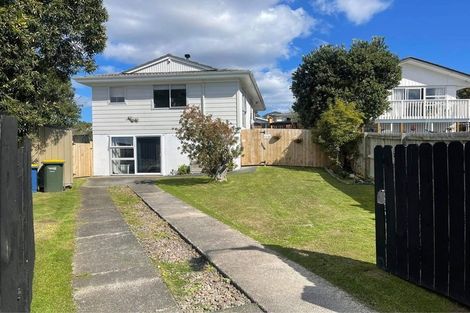 Photo of property in 24 Meilland Place, Glen Eden, Auckland, 0602