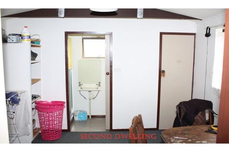 Photo of property in 11 Raewyn Street, Morningside, Whangarei, 0110