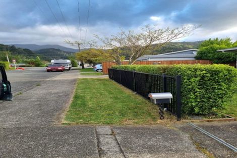 Photo of property in 17 Market Street, Picton, 7220