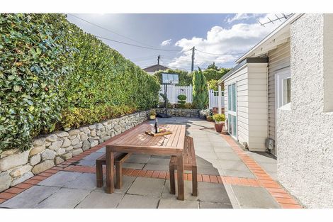 Photo of property in 20 Lucknow Terrace, Khandallah, Wellington, 6035