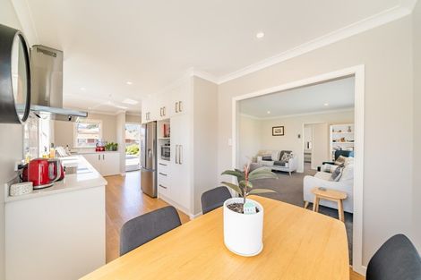 Photo of property in 18 Charles Street, Clouston Park, Upper Hutt, 5018