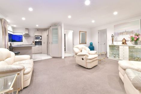 Photo of property in 24 Chesterfield Way, Orewa, 0931