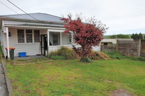 Photo of property in 203 Bridge Street, Eltham, 4322