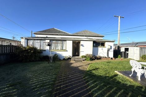 Photo of property in 118 Clyde Street, Balclutha, 9230