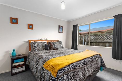 Photo of property in 13 Edgewater Grove, Whakatane, 3120