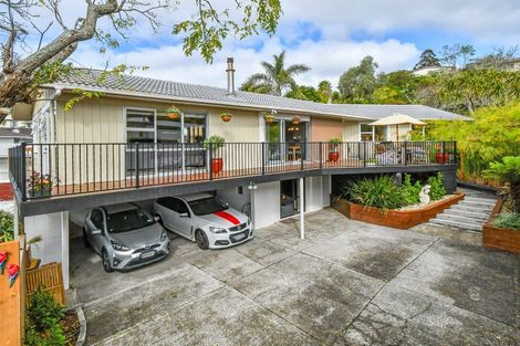 Photo of property in 21 Hatherlow Street, Glenfield, Auckland, 0629