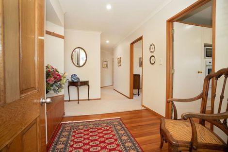 Photo of property in 20 Strachan Way, Highbury, Palmerston North, 4412