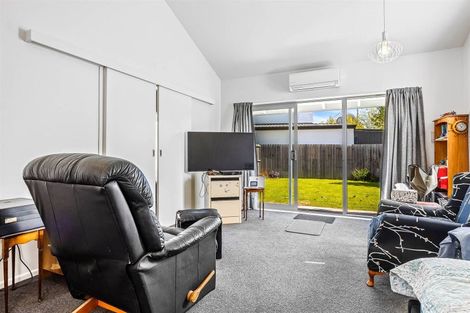 Photo of property in 76 Trafalgar Street, St Albans, Christchurch, 8014