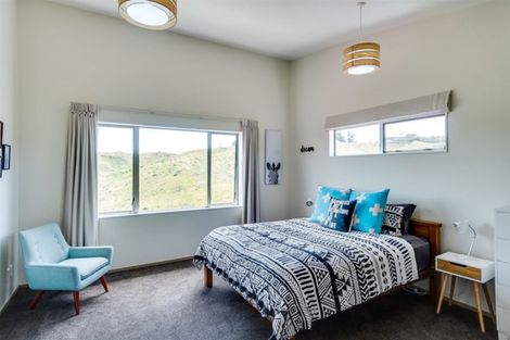 Photo of property in 104 Tironui Drive, Taradale, Napier, 4112