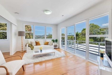 Photo of property in 66 Bond Crescent, Forrest Hill, Auckland, 0620