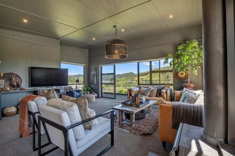 Photo of property in 69 North Street, Mokau, 4376