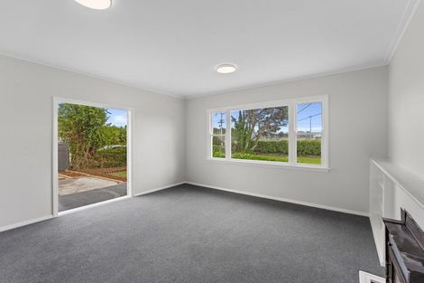 Photo of property in 12 Domain Road, Otaki, 5512