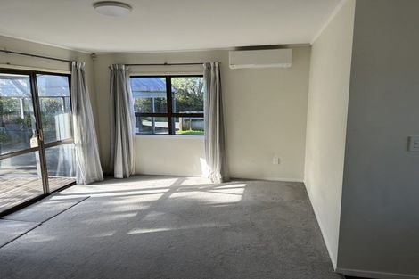 Photo of property in 24 Orton Street, Glenfield, Auckland, 0627