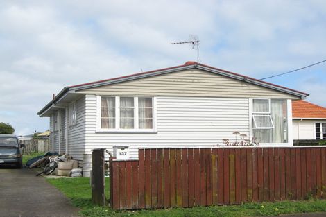 Photo of property in 137 Broadway, Waitara, 4320