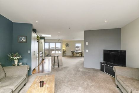 Photo of property in Marrakech Cafe, 88/305 Evans Bay Parade, Hataitai, Wellington, 6021