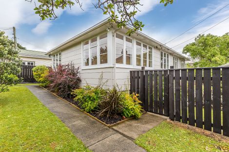 Photo of property in 12 Stephen Street, Johnsonville, Wellington, 6037