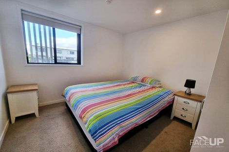 Photo of property in 4/169 Hobsonville Point Road, Hobsonville, Auckland, 0616