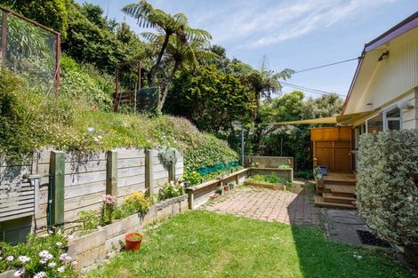 Photo of property in 65 Spencer Street, Crofton Downs, Wellington, 6035