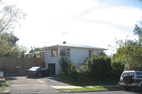 Photo of property in 4 La Trobe Street, Pakuranga Heights, Auckland, 2010
