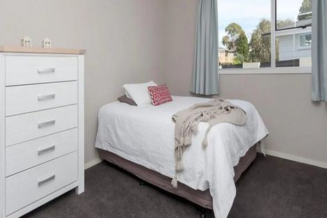 Photo of property in 18 Blanche Way, Half Moon Bay, Auckland, 2012