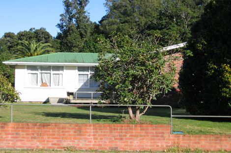 Photo of property in 16 Alma Crescent, Papakura, 2110