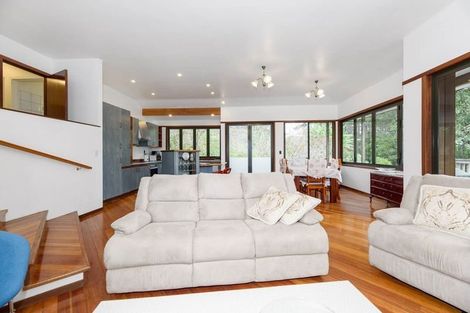 Photo of property in 1008c East Coast Road, Fairview Heights, Auckland, 0630