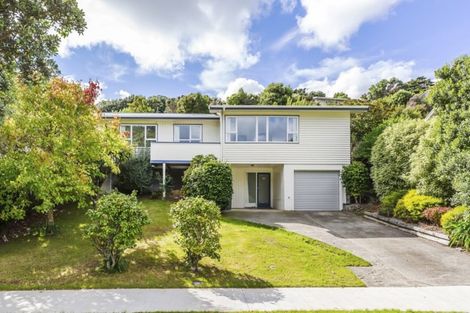 Photo of property in 5 Ayton Drive, Whitby, Porirua, 5024