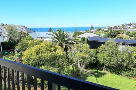 Photo of property in 2a Korotaha Terrace, Rothesay Bay, Auckland, 0630
