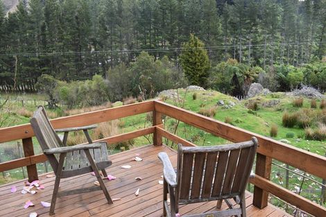 Photo of property in 41 Kaitawa Road, Hautere, Otaki, 5582