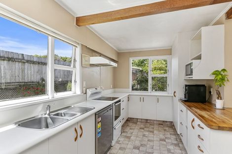 Photo of property in 24 Chamberlain Road, Karori, Wellington, 6012