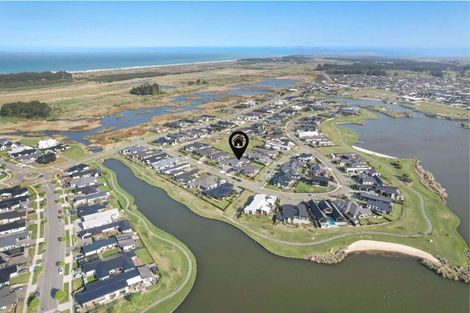 Photo of property in 54 The Esplanade, Pegasus, 7612