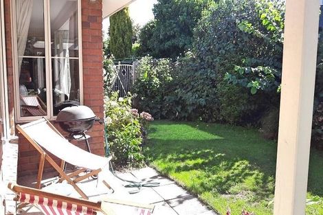 Photo of property in 5 Oaktree Lane, Bishopdale, Christchurch, 8053