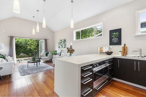 Photo of property in 121 Aro Street, Aro Valley, Wellington, 6021