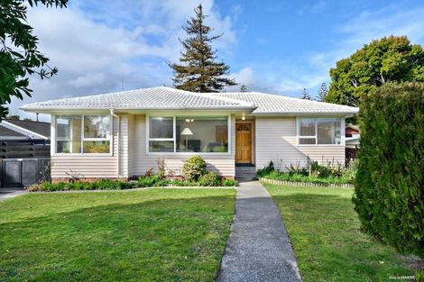 Photo of property in 18 Wanaka Place, Pakuranga Heights, Auckland, 2010
