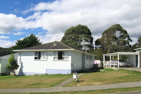 Photo of property in 37 Speargrass Grove, Timberlea, Upper Hutt, 5018