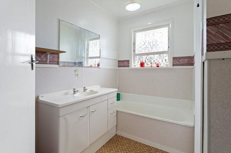 Photo of property in 21 Cornwall Street, Levin, 5510
