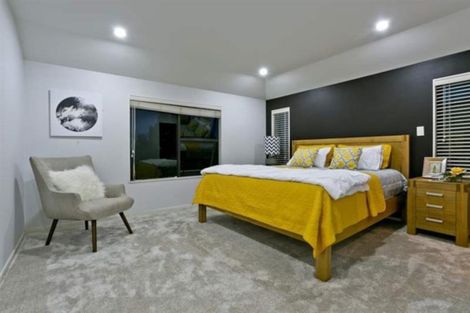 Photo of property in 158b East Coast Road, Forrest Hill, Auckland, 0620