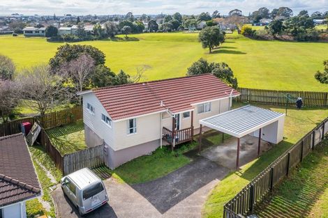 Photo of property in 2/6 Bundena Place, Clendon Park, Auckland, 2103